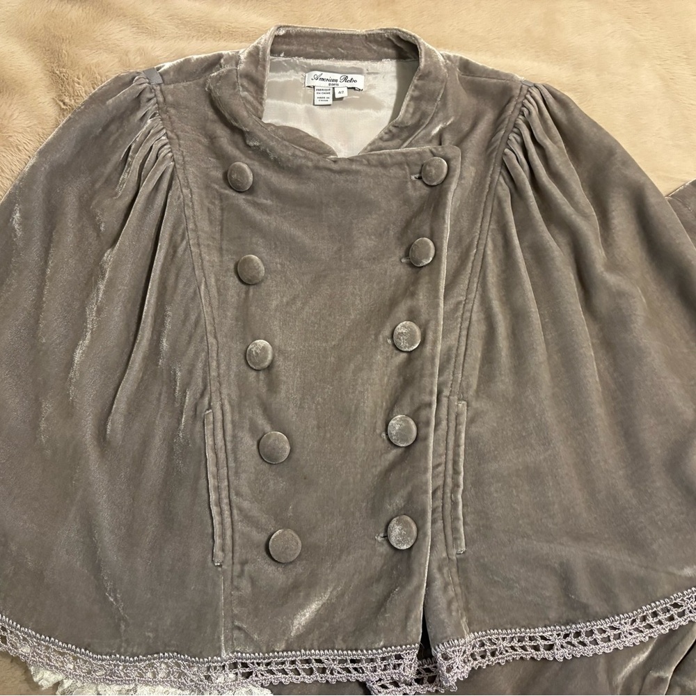 American Retro Paris pewter velvet capelet suit with trumpet skirt 38 and 42 - Picture 9 of 13